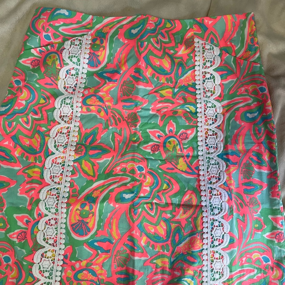 Lilly Pulitzer size 8 skirt